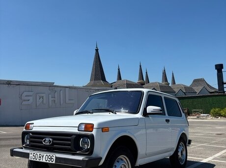 LADA (VAZ) Niva