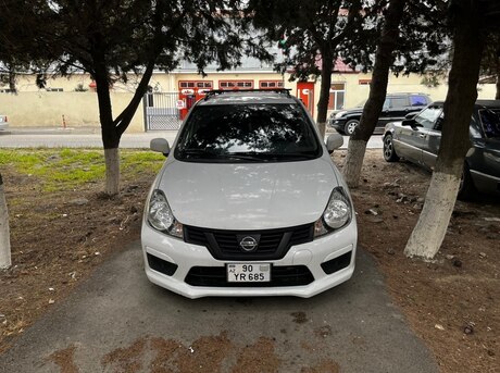 Nissan AD