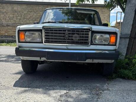 LADA (VAZ) 2107