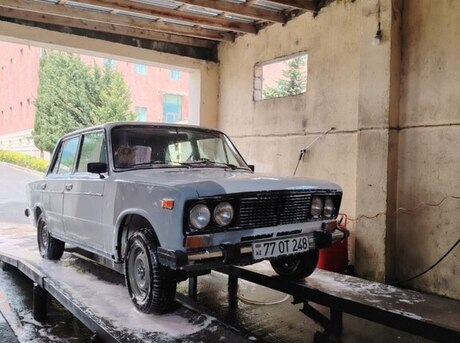 LADA (VAZ) 2106