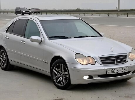 Mercedes C 240