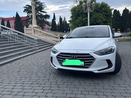 Hyundai Elantra