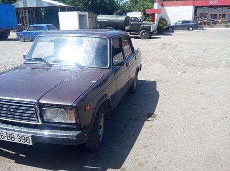 LADA (VAZ) 2107