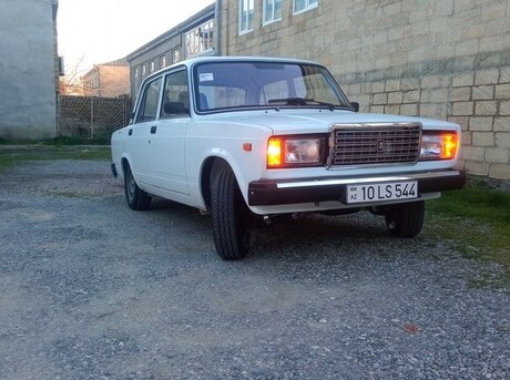 LADA (VAZ) 2107