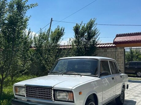 LADA (VAZ) 2107