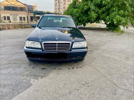 Mercedes C 220