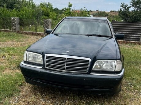 Mercedes C 180
