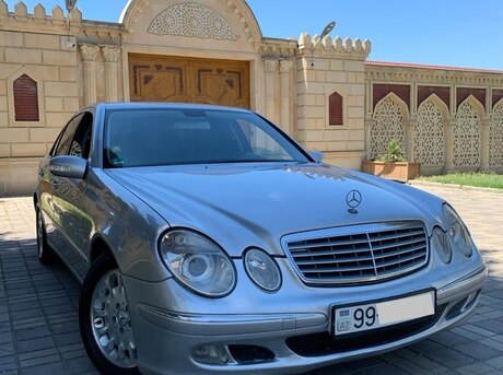 Mercedes E 270
