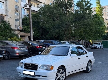 Mercedes C 180