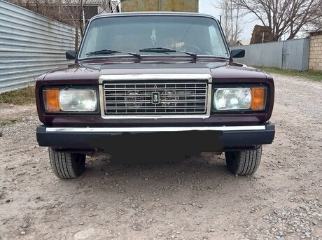 LADA (VAZ) 2107