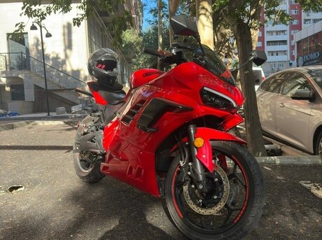 Ducati Panigale V4 S