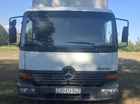 Mercedes Atego 815