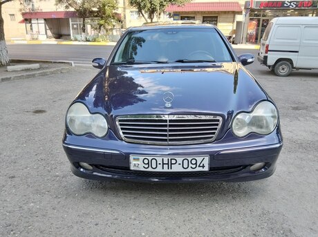 Mercedes C 200