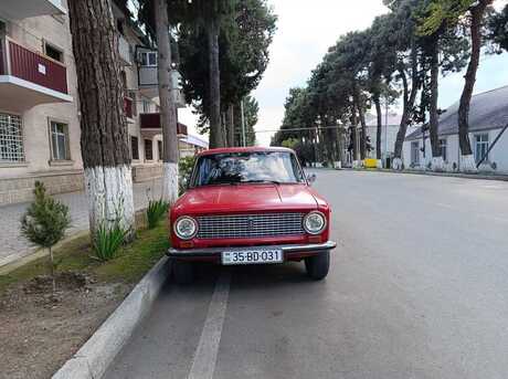 LADA (VAZ) 21011