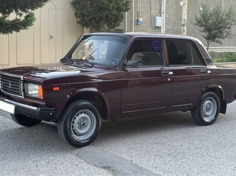 LADA (VAZ) 2107