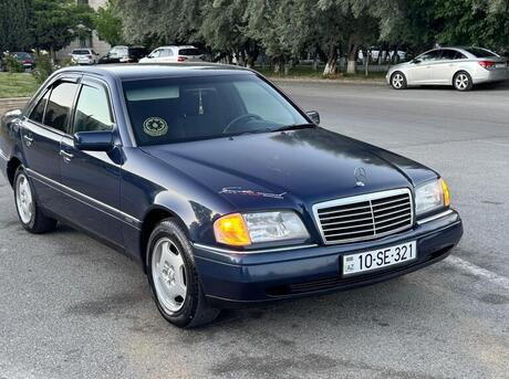 Mercedes C 220