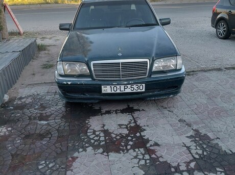 Mercedes C 230