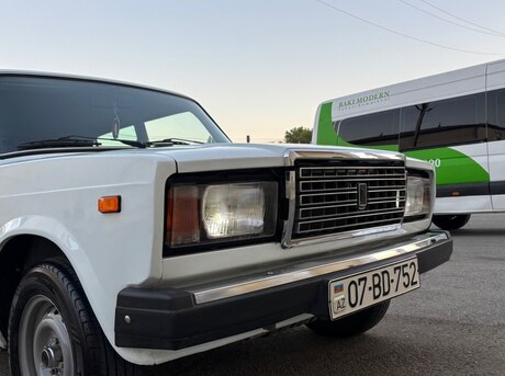 LADA (VAZ) 2107