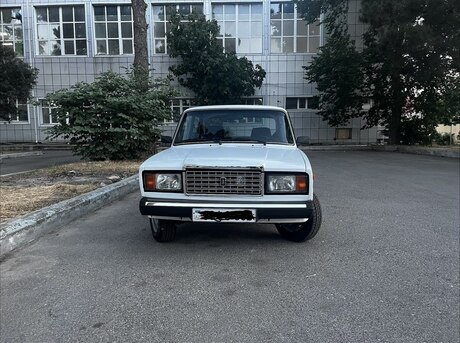 LADA (VAZ) 2107