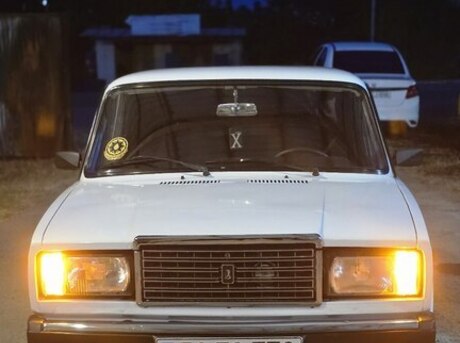 LADA (VAZ) 2107