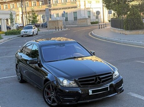 Mercedes C 220