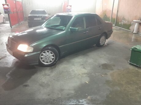 Mercedes C 220