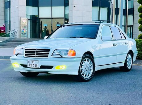 Mercedes C 230