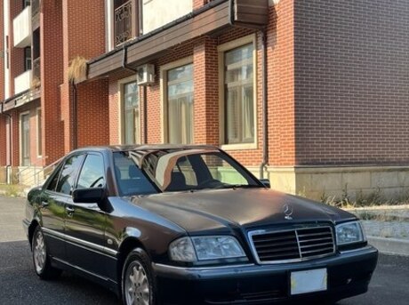 Mercedes C 280