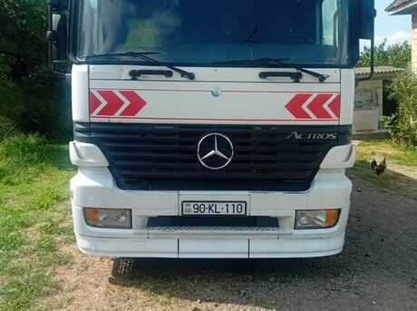 Mercedes Actros 2536