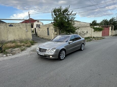 Mercedes E 270