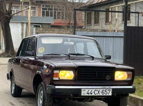 LADA (VAZ) 2107