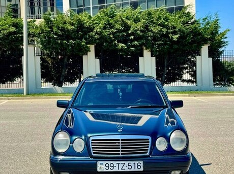 Mercedes E 240