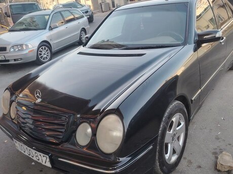 Mercedes E 290