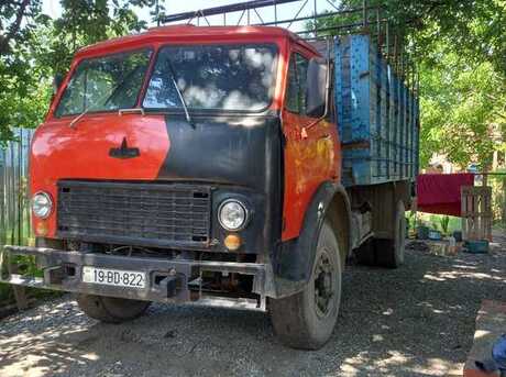 MAZ 504