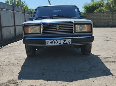LADA (VAZ) 2107