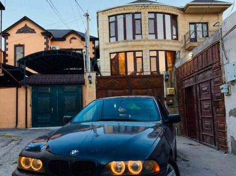 BMW 525
