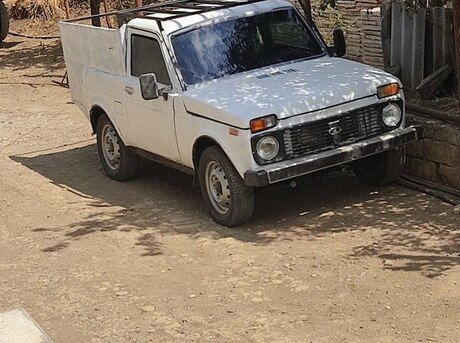 LADA (VAZ) Niva