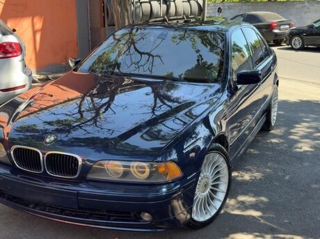 BMW 528