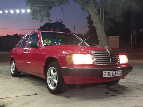 Mercedes 190
