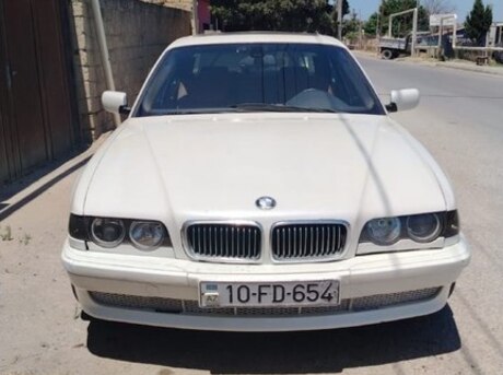 BMW 735