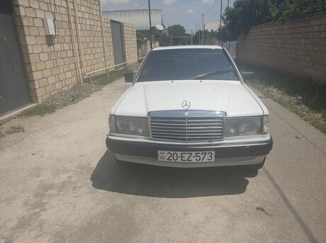 Mercedes 190