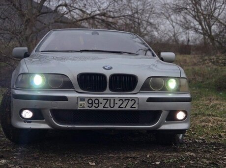 BMW 523