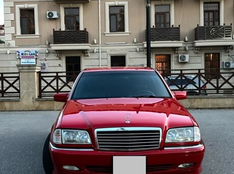 Mercedes C 240