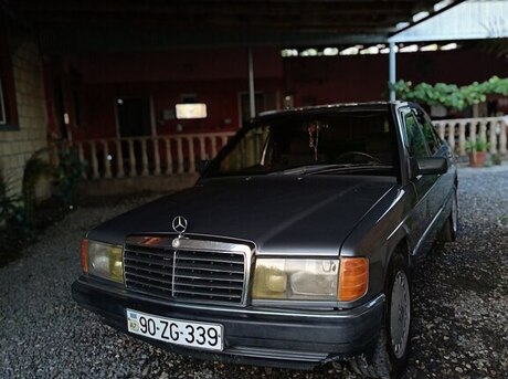 Mercedes 190