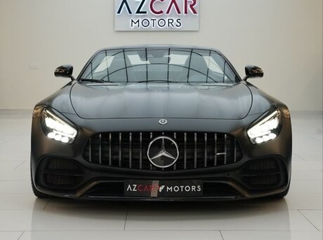 Mercedes AMG GT R