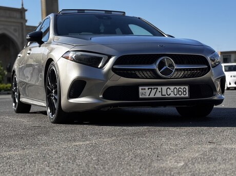 Mercedes A 220
