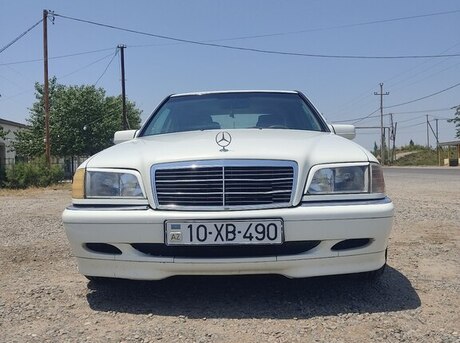 Mercedes C 230