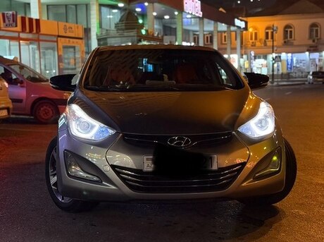 Hyundai Elantra