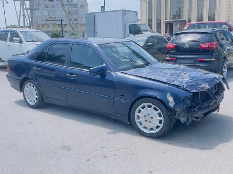 Mercedes C 180