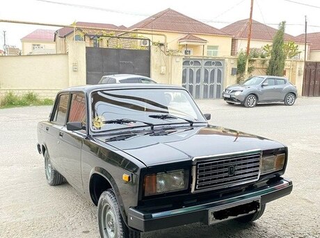 LADA (VAZ) 2107